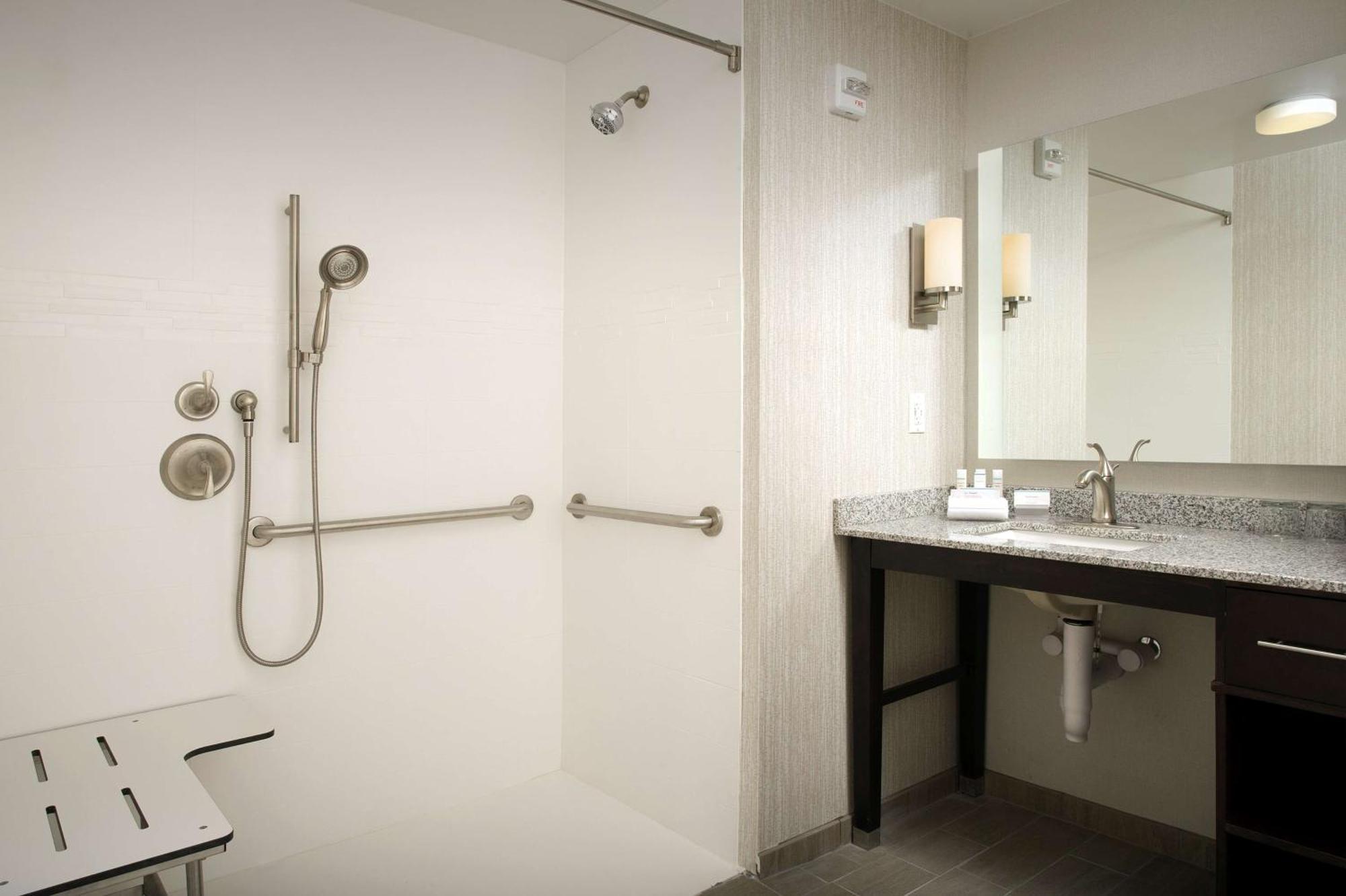 Hotel Homewood By Hilton Dc Noma Union Station 3*